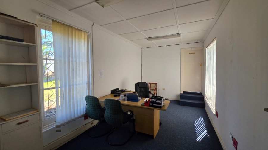 To Let commercial Property for Rent in Selborne Eastern Cape